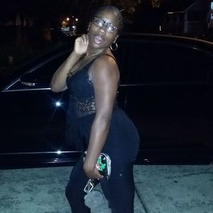 Meet your Posher, Antionette